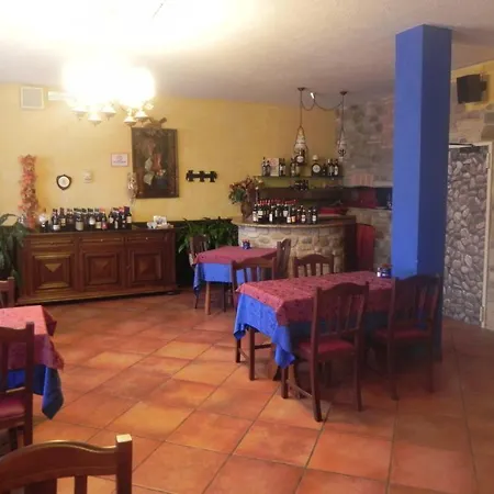 Hotell Trois Etoiles