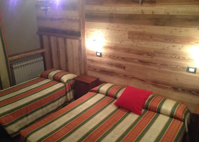 Hotel Trois Etoiles 2*