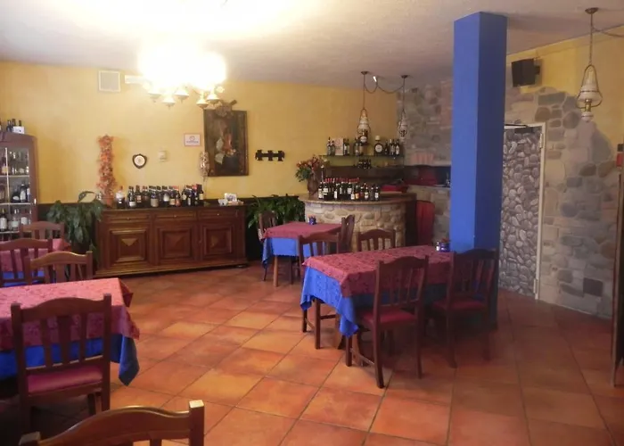 ホテル Trois Etoiles